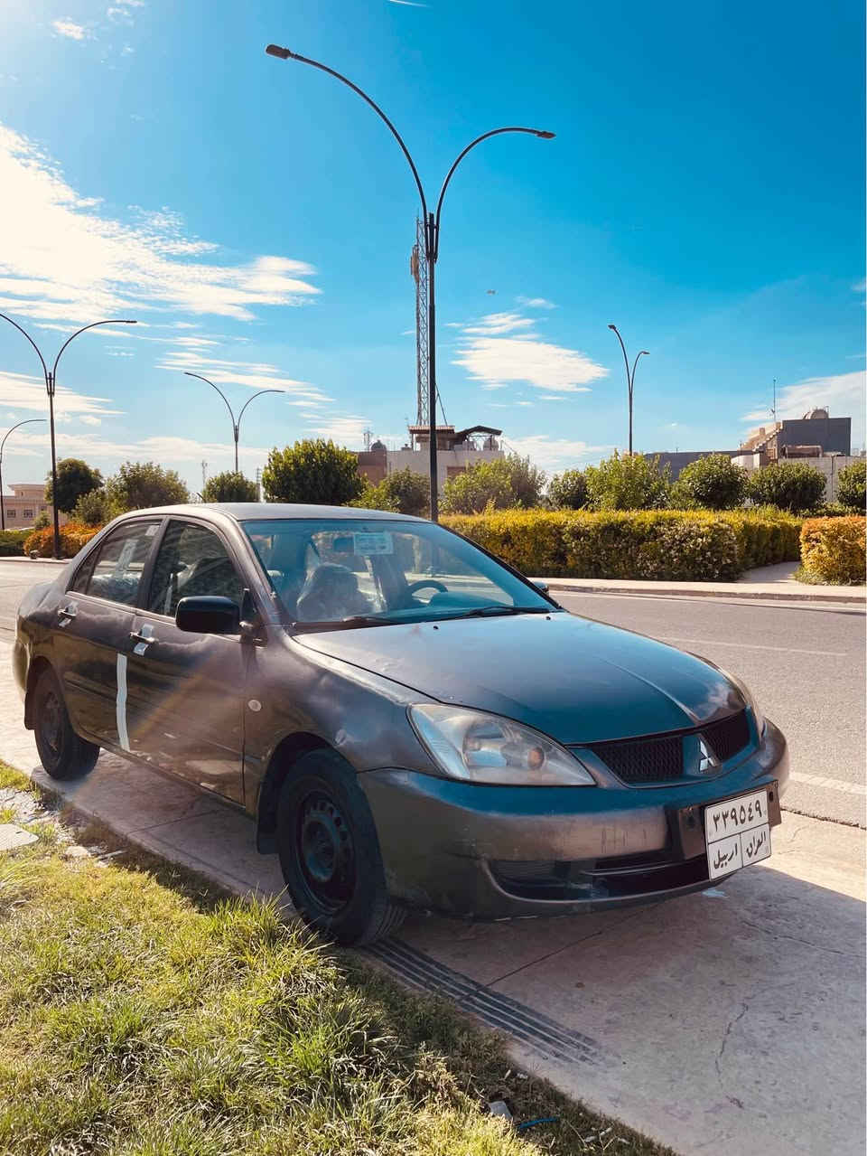 Mitsubishi Lancer 
لانسەر 2007 مەکینە گەورە 
لانسەر نەفتی جام کارەبای تۆماتیک تەبرید مەکینە گەورە سەیارەکە هەتا بڵیی خاوێنە تازە جاهز کراوە تەقە رەقە هەموو جیانی بەشەرت هەزەی نوێیە سەنەوی تازە بەسەر چوە 3 پەمپە بێ داخیلی پش و پێشتی کەپسە سەیارەکە هەموو جیانی بەشەرتە 
(***********) (***********)

لانسەر موديل 2007، مكينة كبيرة.
السيارة نفطي، جام كهرباء، توماتيك، تبريد ممتاز.
المكينة كبيرة والسيارة بحالة نظيفة جداً، جاهزة بالكامل.
الدگة والرقم ممتازات، وكل شيء فيها بشرط.
العزم قوي وكأنها جديدة، سنوية حديثة ومجددّة.
3 بامبات، بدون داخلية، رش أمامي وخلفي كبس فقط.
السيارة كلها بشرط.

📞 *********** / *********** أربيل, العراق
