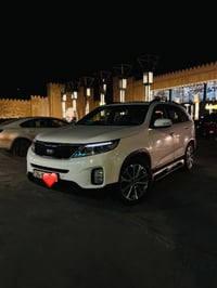 كيا سورنتو 2015 للبيع السيارا بدون قطره صبغ كلين فول مواصفات عدا البنو...