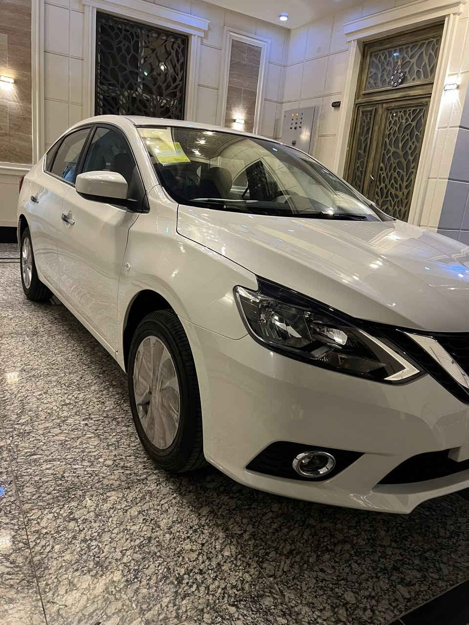 سلام عليكم نيسان سنترا 2025الفول موصفات فتحه كشنات حمر شاشه ماشيه صفر كيلو (زيرو) السعر 139الاستفسار الاتصال على رقم ***********
