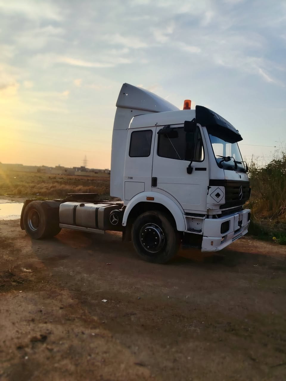 للبيع 93 مكينه 38 جديده استفسار *********** ***********
