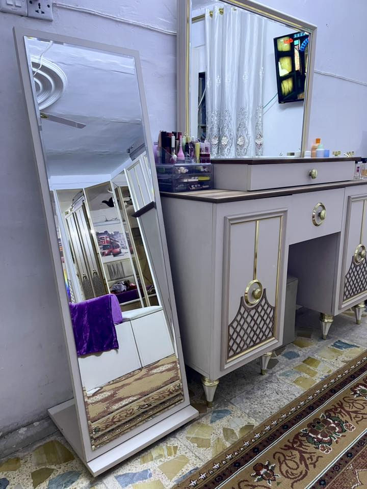 السلام عليكم غرفه تركي نضافه ٩٩/١٠٠ اخت الجديده كنتور زاويه السعر مليون و300قفل الشراي يتصل واتساب ***********
