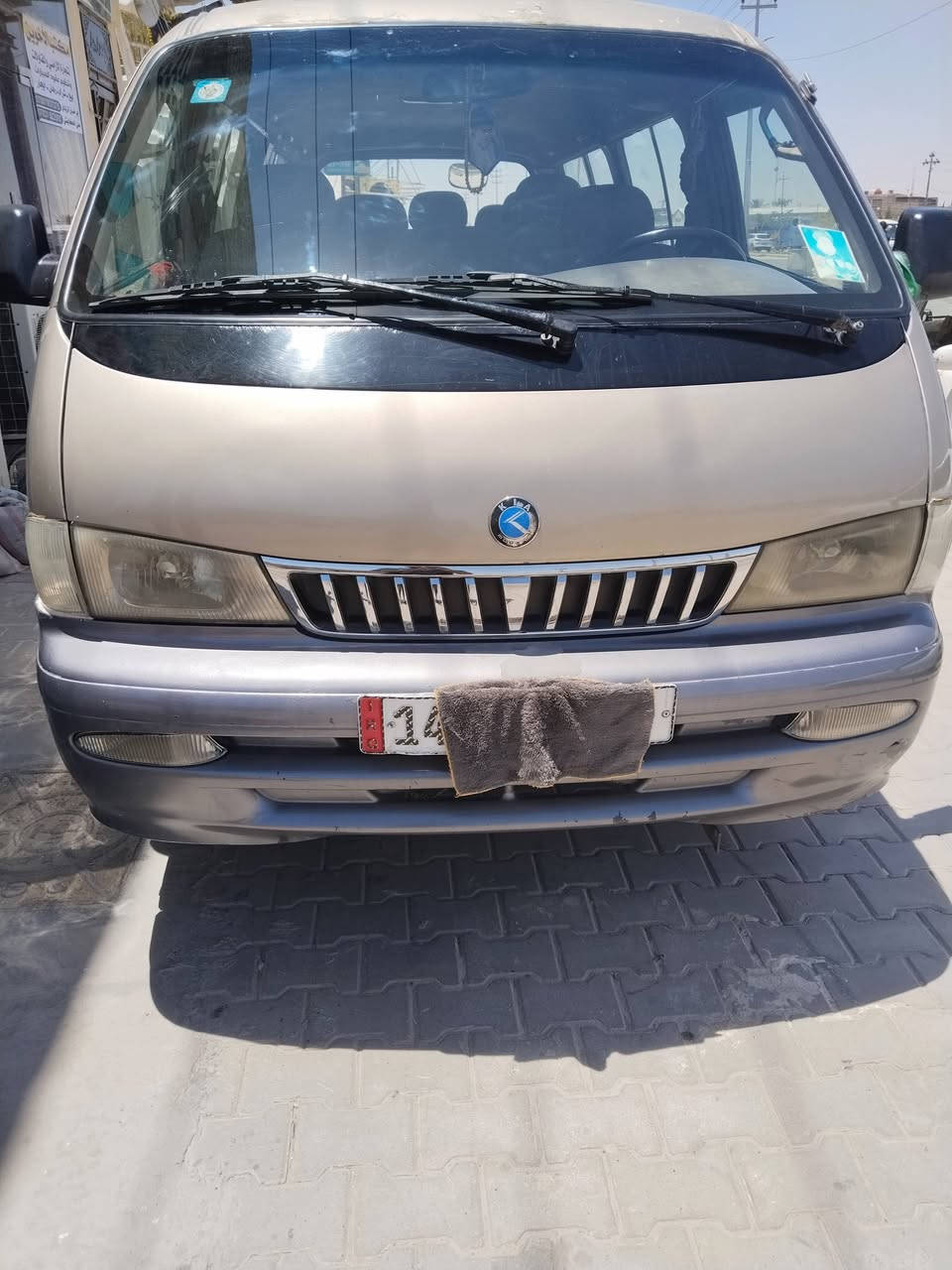 سلام عليكم سياره لبيع السيارة مكفوله من الصبغ مكينه حداديه مكفولات بيهه شاصي واحد معمر الورء رقمهه بصرة موديل 2002 مكانهه نجف السعر شدة وبيهه مجال قليل رقم الموبايل ***********

