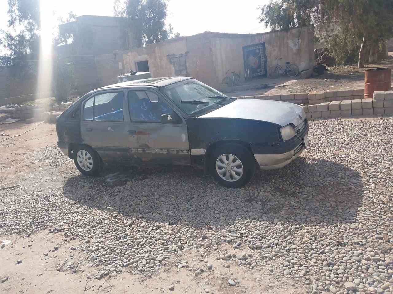 السلام عليكم كاديت موديل ٩٠ سياره نضيفه حيل كير ومحرك شرط محرك ١٦ داخلها نضيفه مبدله دوشمه جديده السعر ٨ اوراق وبيها مجال شي قليل الاتصال ***********
