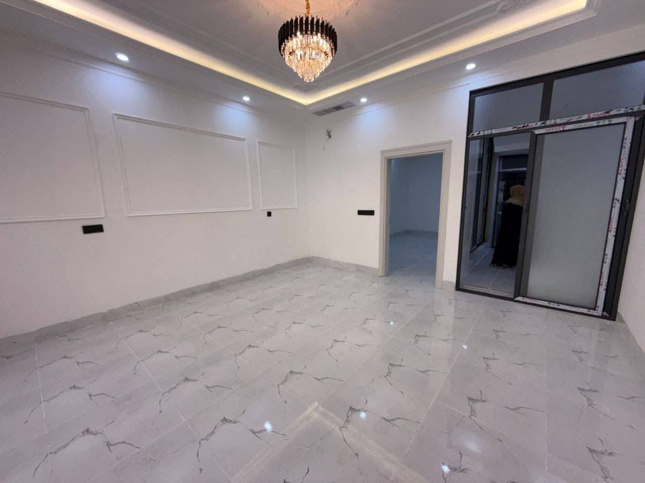 بيتين طابقين للبيع في اربيل 
منطقة 94باداوة سنتر اربيل 
طابو ملك صرف كل بيت 100م الواجهة 5م 
نزال 20م تفاصيل اكثر كل بيت 3غرف نوم واستقبال وصالة ومطبخ حار وبارد وصحيات 3وكراج شارع عريض موقع خدمي ممتاز السعر كلش مناسب فقط 8دفاتر و20ورقة وقابل للتفاوض للحجز والاستفسار 
***********
***********
***********
أبو عبدالله 
عمر الجنابي
