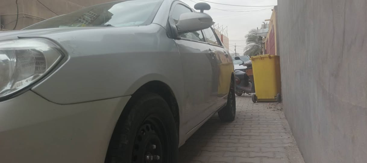 السلام عليكم من رخصة مدير الكروب بي وايدي للبيع اوالمراوس سيارة موديل ٢٠١٣فول مواصفات تبريد تخم تاير حداديه كامله كامره شاشة فتحه بصمه مابيهه اي نقص رقم بغداد صدام أصولي بس ما اندل راعيهه مكفول من الكص والسرقة والعشاير السعر ب٢٨ بيه مجال مكاني كربلاء ***********
