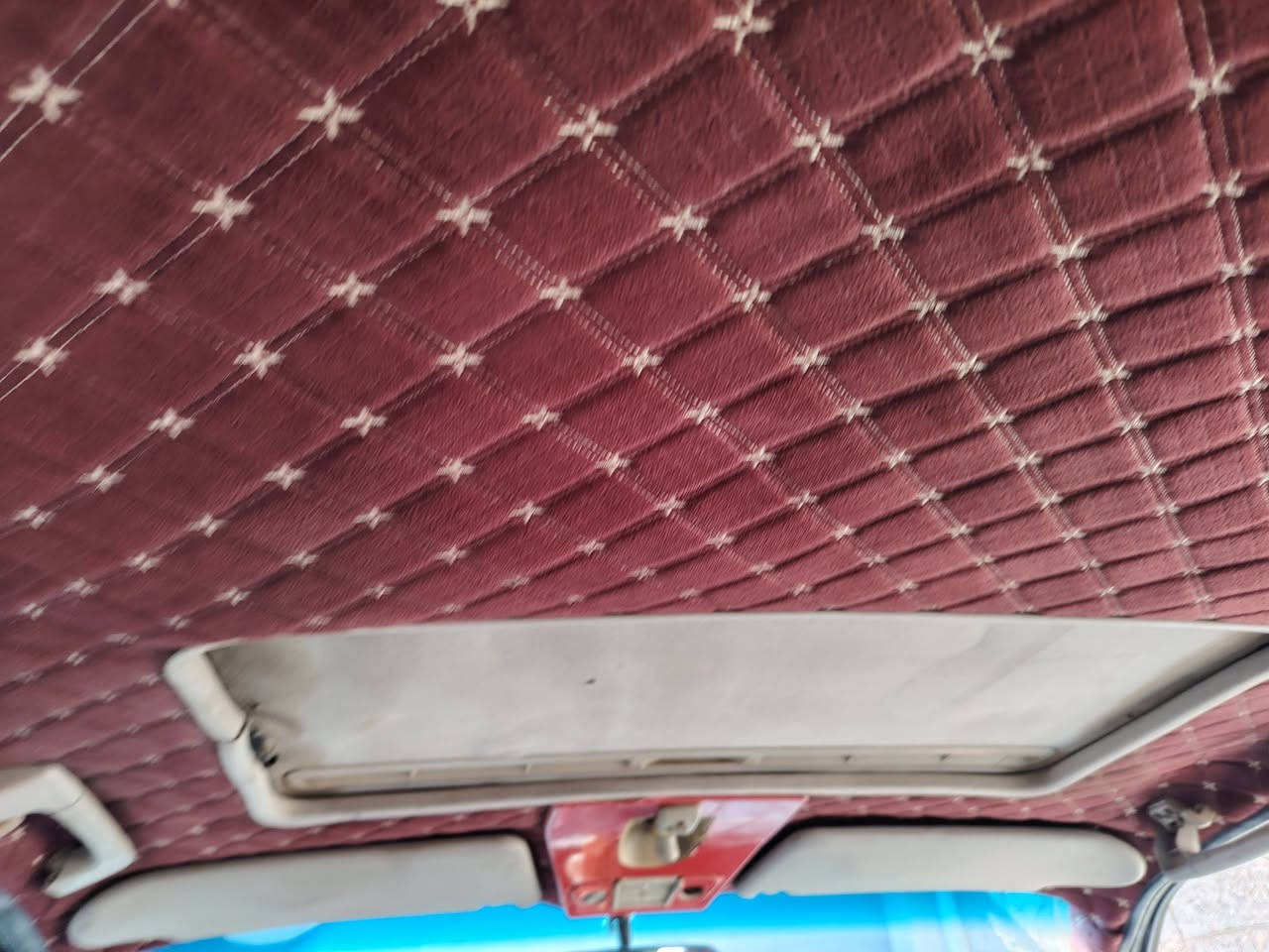 سلام عليكم اخوان هاي اوبل للبيع موديل 92 رقم كركوك بسمي شرط تحويل وكالة محرك كير شرط محرك حجم 2000 4 تيرات جديد جواها شرط حدادية جديد مصبوغة جمالية كابون بانزين بيها باتري جديد جوم امامي كهرباء قفل مركزي سيارة مال بيت شرط تحويل وكالة المايشتري لايكسر بل سوك كلشي موجود بل سوك  وسعرة سعر 45 بي مجال قليل رقم تليفون ***********
