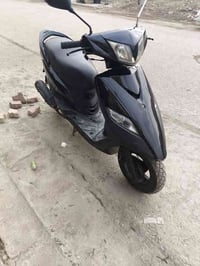 دراجة ثعلب للبيع للاستفسار الاتصال على الرقم 07766644153 عمارة