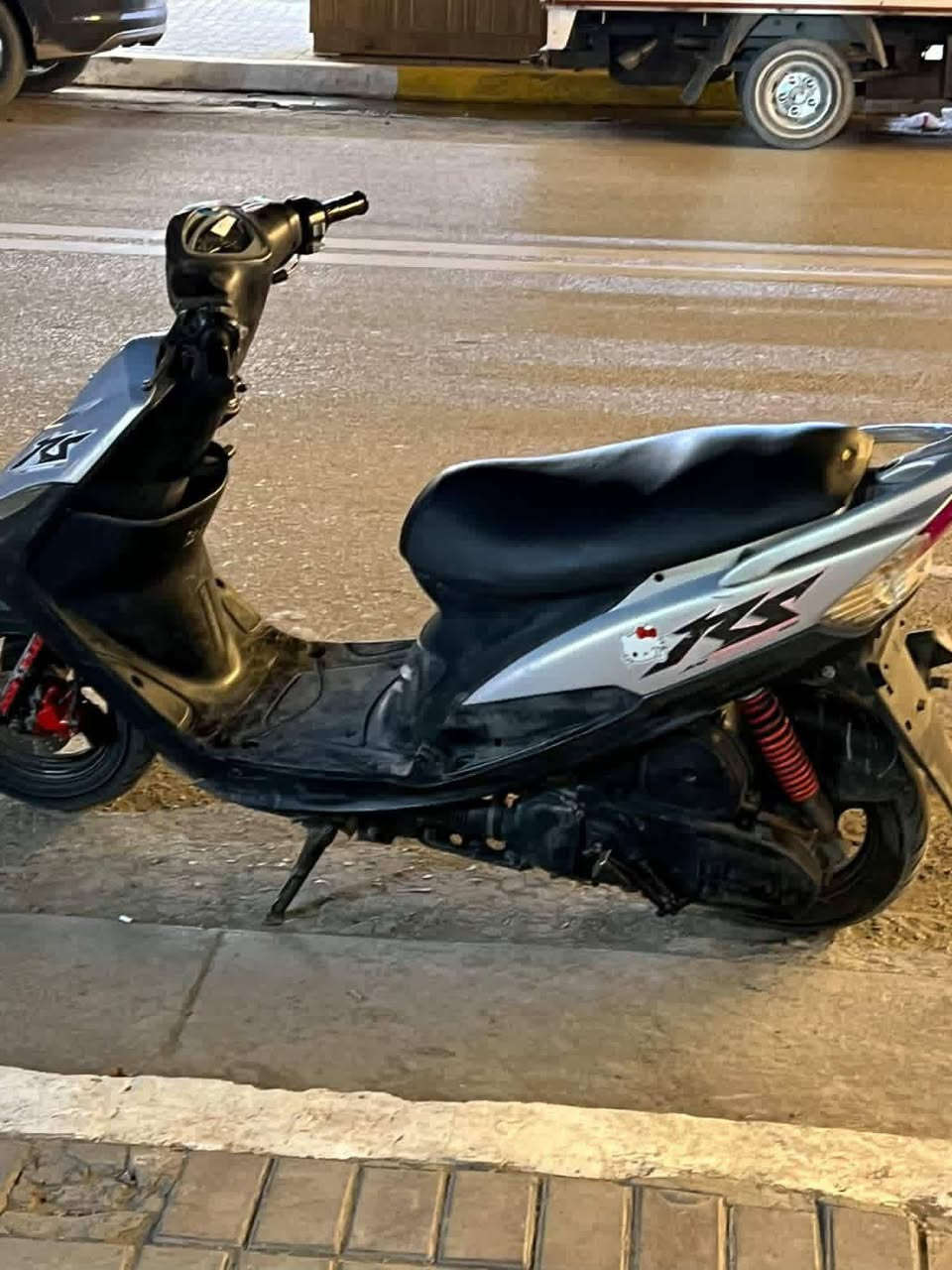 سلام عليكم  ماكس عدله البيع درجه رمبه كلشي كامل بيهه كفرات موجوده كلهه درجه مرتبه درجه قويه وبيهه كلچات رياضي كلچات فقط امامي بيهه  درجة مرتبه كلشي شغال درجه حلوه نضيفه وبيهه قبق عنبار رياضي وبيهه اجه وبيهه قطر مال دهن رياضي اجه ويهه اورق كامله عله اخر حبه درجه سعرهه مليون عدل وهذه وتساب مالتي ***********
