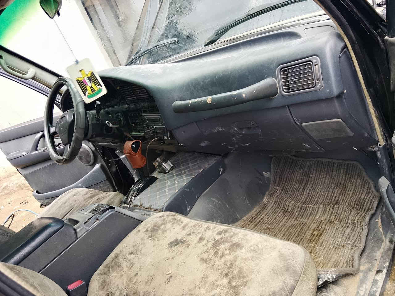 لاندكروز للبيع موديل 2000
رقم بصره الماني تحويل ثاني يوم 
سنويه عاج ل28
مكينه وكير جدد 
كهربائيات شغاله
شاصي مكفول 
السعر 60وبيه مجال 
مكلف بالنشر 
رقم صاحب السيارة 
***********
