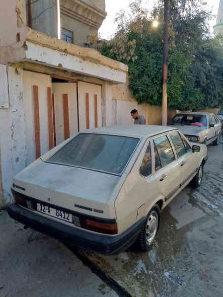 السلام عليكم للبيع برازيلي موديل 1987سياره مكفوله من كلشي بلاديه للأخير كير ومكينه شرط وبلاديات تبريد عل سويج ثلج🥶 شرط التحويل سياره صاعده هزه كامله مكاني موصل ‏‪***********‬‏ والسعر 35وبيها مجال لطيبين وتحياتي
