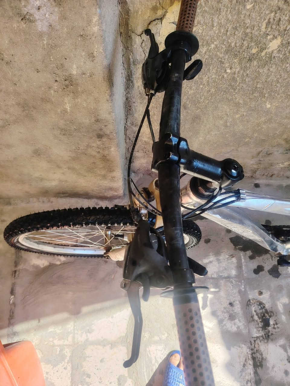 السلام عليكم
باسكل للبيع السعر 50 وبيه مجال
 بدون بريكات والگيوره ما مشدودات 
كلش مريح بالسياقة 

 المكان حي اور  قرب حسينية المصطفى

للاستفسار على خاص بلا زحمة


**إذا كنت صاحب هذا الإعلان وتريد حذفه لأي سبب، رجاءا أرسل رسالة إلى الدعم الفني**