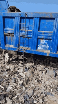 بديات • شاحنات • للبيع