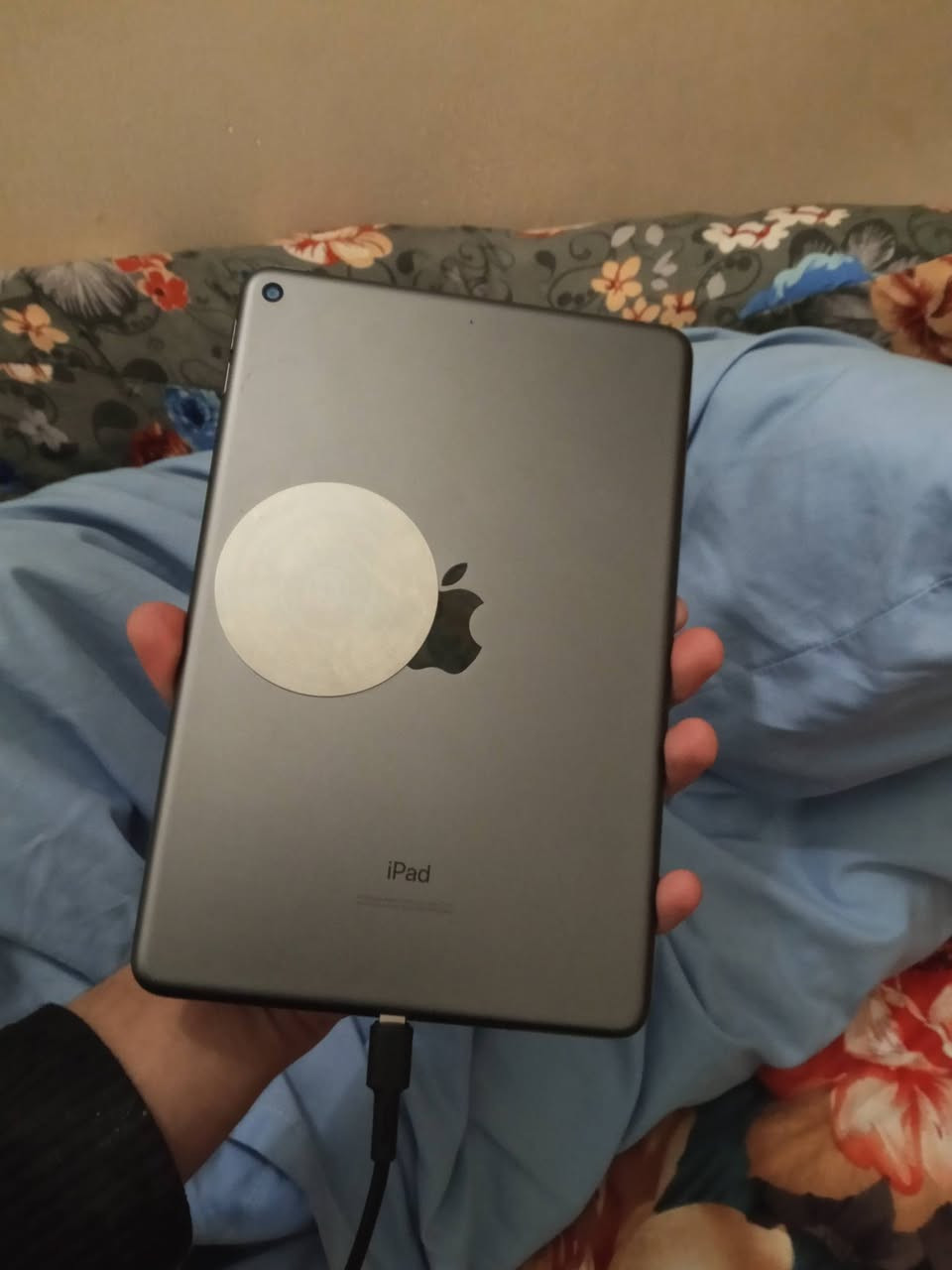 بسعر البلاش ولله🔥
ايباد مني 5 الباب الاول ركز الباب الاول مو الثاني الي نزلن هسه 
بطاريه 92
ذاكره 64
جهاز نضافه 100% لا فطر لا كسر ولا مفتوح ولا مبدل بي شي بلادي
كامل ملحقاته كارتونه وشاحنه 
ويا مبرد اشتريته البارحه يعني جهاز ما متعوب 

سعر 350 وبي مجال بسيط حك جيه

ملاحظه اذا متعرف شنو فرق بين باب الاول و الثاني والثالث لا تكسر بلسعر لان جهاز نضيف ومتحصل باب اول هسه بهل نضافه 

عنواني بغداد العامريه 

***********
