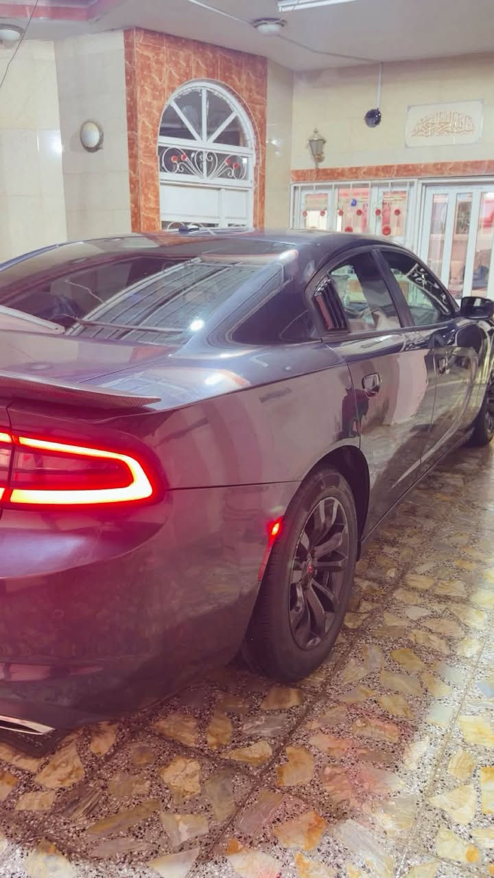 السلام عليكم 
للبيع جارجر 
المديل : 2019
الون: رصاصي طوخ
فئه السياره sxt 
حادث السياره جاملغ ايسر معمر + بنيد السياره مبدل 
السياره محدثه بنيد ودعامه مال ارتي 
السياره نظيفه كلش 
ماشيه السياره 130 كليو متر حقيقي 
رقم السياره بغداد بسمي السياره تحويل ثاني يوم 

عنوان السياره بغداد 
*********** 
مفتوح رصيد واتساب 
السعر خاص
