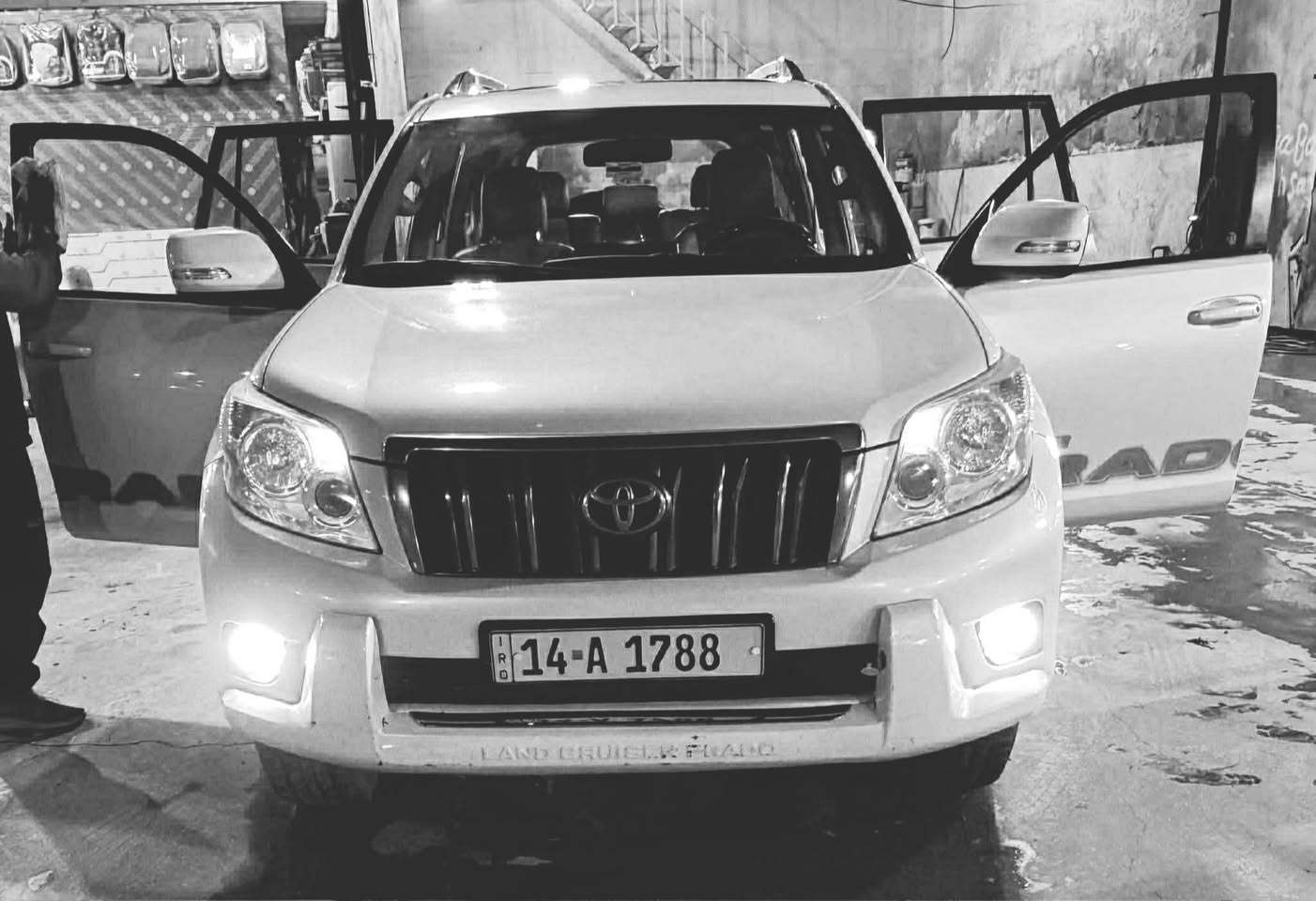 #الجميع  للبيع #برادوا موديل ١١ تفاصيل بالصور  رقمها حلو بصرة  السيارة والتحويل والشرعي  في بغداد 

***********
