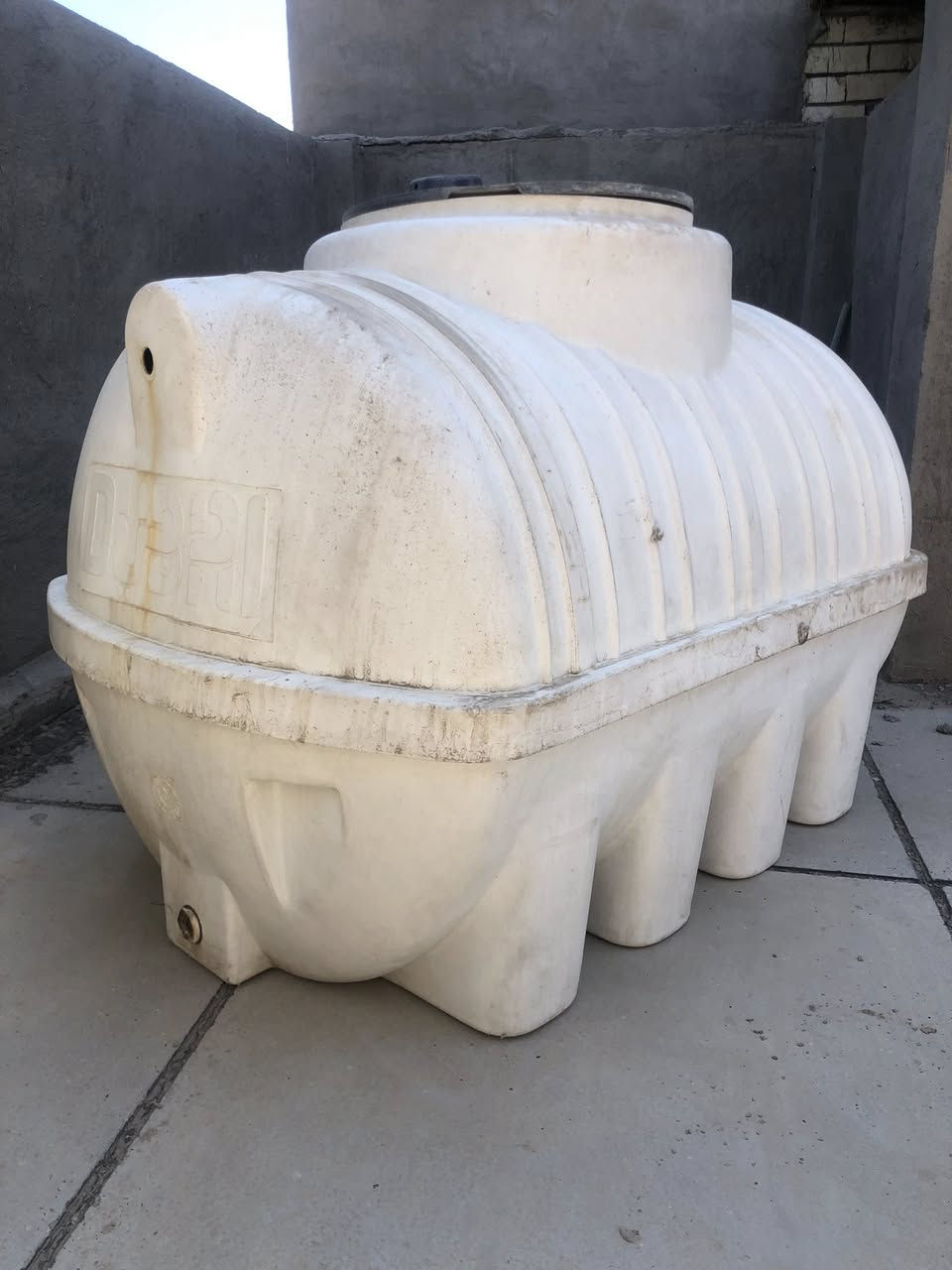 السلام عليكم تانكي عدد (2) 500 لتر مكان تاجيات قرب دائرة المرور السعر 50 الف 
***********
