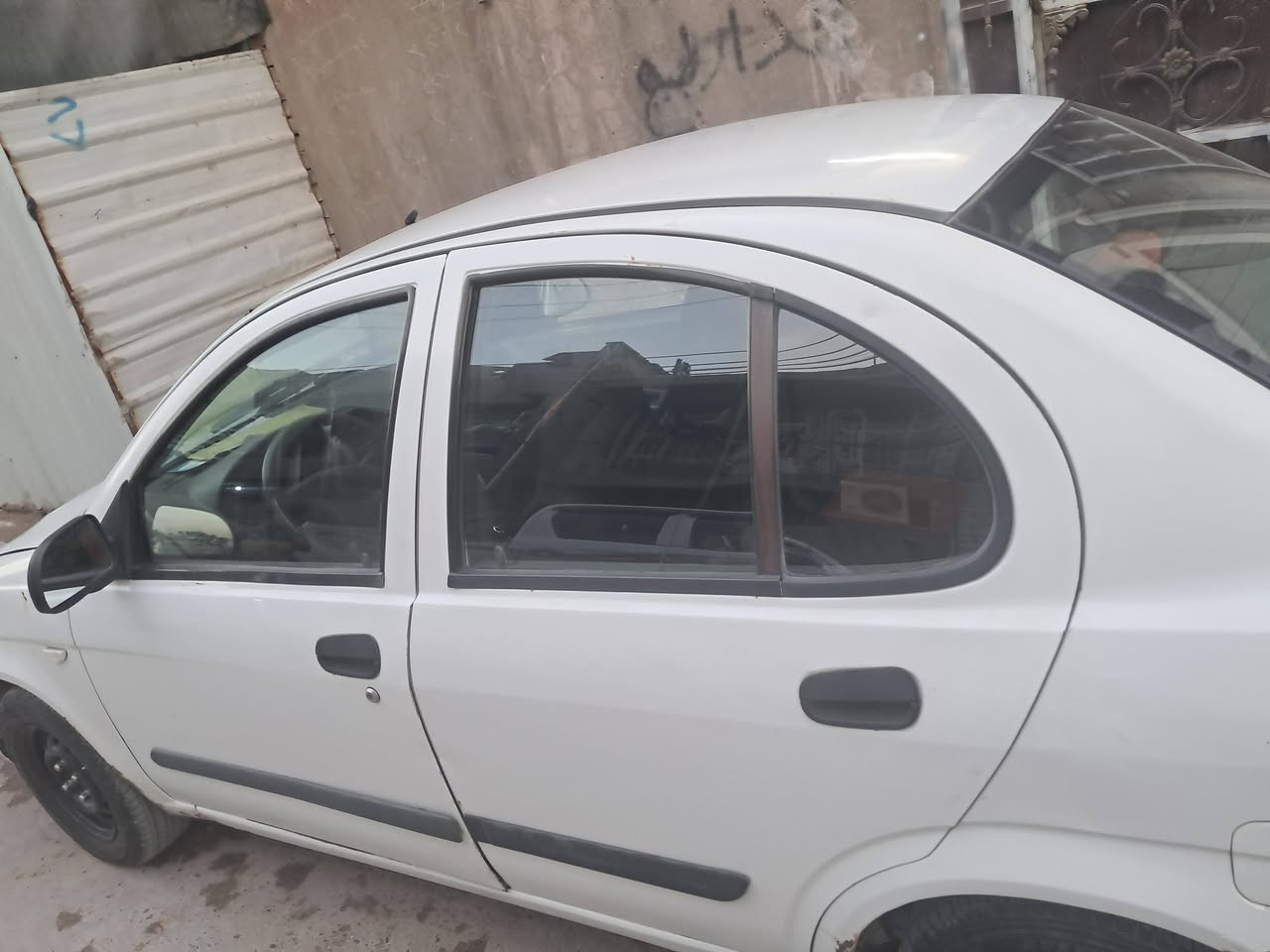 تايبا مديل 2014  واسط
نضيفه وجاهزه لا ضربه ولا صبغ 
بيه فقط بل بنيد قطع زغير صبغ
شواصي نضاف 
بيه خياسات باذيول فقط 
مكينه  كير صدر  كهربائية  كله نضيفه مانقصه شي
العنوان البلديات الضباط السعر 35 
الرقم  ***********
