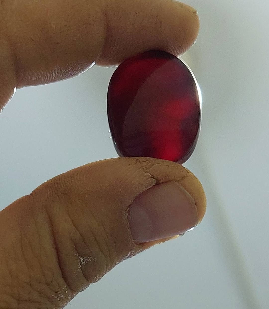 #يا #الله عقيق يماني انسي بالذمه نخبه اولا طبيعي 100 بال 100  احمر كبدي وكرز الكرز  طبيعي ينباع يماني بالذمه 
مقوه ومنشط حسب القواعد الروحانيه الخاصه بي بالقران الكريم والدعوات الخاصه مروحن وجاهز حسب القواعد الروحانيه 
داخل الرقم وللاستفسار السماوه ***********  اي قطعه 40 الف قفل يباع يماني احمر كرز 🍒 الكرز طبيعي انسي بالذمه 
 #فوائد #العقيق اليماني #عن #رسول #الله #محمد #وهل #بيته #الكرام 
عن الامام علي بن موسى الرضا عليه السلام عن ابائه عليهم السلام قال رسول الله عليه واله ) تختموا بالعقيق اليماني فانه لا يصيب احدكم غم ما دام ذلك عليه  🤲عن النبي محمد صلى الله  عليه واله وسلم انه قال تختموا بالعقيق فانه ينفي الفقر و اليمنى احق بالزينة تعدل وعنه عليه السلام قال صلاة ركعتين بفص تعدل الف ركعة بغيره🤲 شكا رجل الى النبي (ص) انه قطع عليه الطريق فقال هلا تختمتربالعقيق فانه يحرس  من كل سوء
🤲عن الحسين بن علي عليهما السلام قال  لي رسول الله  صلى الله عليه واله وسلم  يابني تختم بالعقيق واليواقيت والعقيق فانه ميمون مبارك وكلما نظر الرجل فيه الي وجهه يزيد نورا و الصلاة فيه سبعون صلاه( 🤲)ويوجد كثير من الروايات عن علي بن ابي طالب… علميا ان حجر العقيق توجد بيه ترددات مشابه بترددات الخلايا المخيه الخاصه بالتركيز  وفي كثير من الفوائد للأنسان لخلايا الدم وعدم النسيان وتركيز البال ويعطي اوكسجين لخلايا الدم بالهدوء وراحت البال 🤲  عن الصادق عليه السلام  شكا رجل اليه   يوصي بالعقيق اليماني يمحي الفقر وجلب الرزق وتسهيل الآمور بالتجاره 

مختصون ومتمكنون بجميع الاحجار المروحنه والطاقه  وخبير بالاحجار المروحنه والطاقه #باذن الله 👉✌️🥀
