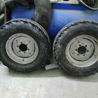 تايرات كاروبه نوع تركي للبيع  جدد فول ماماشيات خلاص يعني صفر،،،،،، رقم...