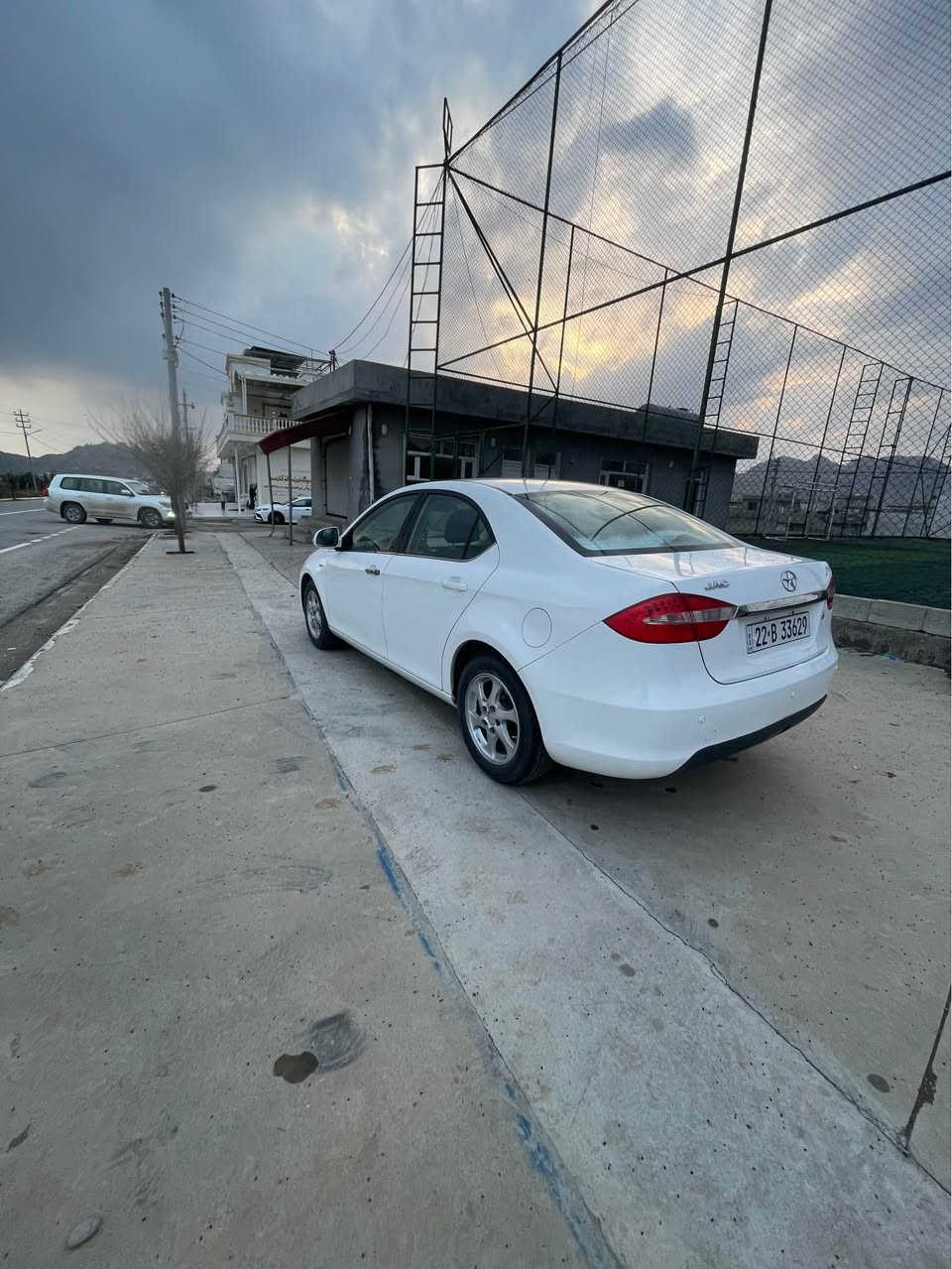 جـاک JAC مۆدێل ۲٠۱۲
***********
مەکینەزنجیر  VVT  ،  سنەوی و رەقەم و هەززەی  تازەیە  ، تەبرید سارد و گەرمی بەشەرت تەنها یەک پارچە سبوخی هەیە  بێ دەحم و لێدراو ، چوار جام کارەبای ،  تەبرید سارد و گەرم لەسەر سویچ ، گێر و مەکینە و توندوتۆلی بەشەرت , سەیارەیەکە یەک دەستە و پاک ماوەتەوە  ، نرخی 66 گەلاو معامەلە ش رانية, السليمانية
