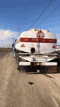 سلام عليكم اكتروس ميكا موديل2003حجم18 43مسجله صهريج وراه صهريج كامله الشغل جيبي إس تكيال جديدبرقيه طالعه اله بس طلع الشغل جاهزه سياره الشغل برغي نقص مابيه مراوس وبيع /مكان سياره الأنبار الرمادي السعر220دفترين وعشرين ورقه  وبيه مجال الشراي  ‭0783 191 8267‬
