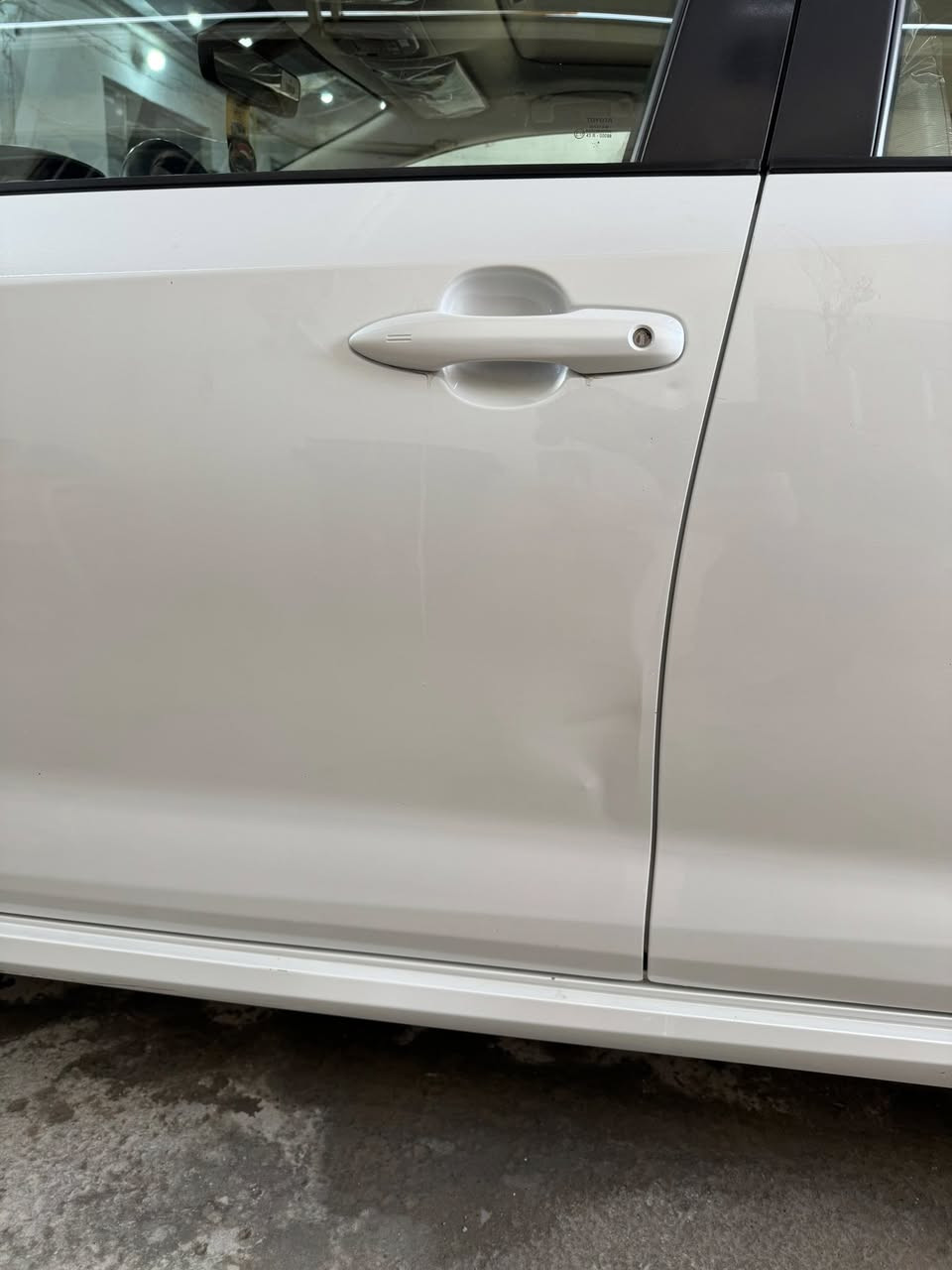 كورلا ياباني بانزين فقط
شركه جيهان موديل 2024.مكفوله من الصبغ والبارد والتبديل 
بيها رصعتين واضحات بلمنشور
فول موصفات 
.بصمه عدد 2 مال شركه
.اشاره ترحيب
.شاشه كار بلاي
.سلايد روف
. مري كهرباء
.حساس  امامي خلفي
سعر 188 بيها مجال
مكاني بعقوبه
***********
