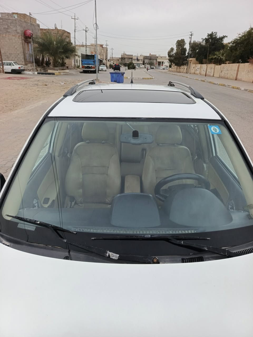 السلام عليكم تيكو للبيع موديل 2013رقم جديد إنكليزي باسمي السياره مكينه وكير بالكارتونن حداديه جديده تخم تاير كهربائيات كلها شغاله بلاديه تبريد عالسويج اخوان السياره بجمهه كله كبس السياره فقط بيهه طخه بالجاملغ الخلفي وبيهه رشات صبغ قليله العنوان كربلاء السعر 48
رقم الهاتف ***********
***********
