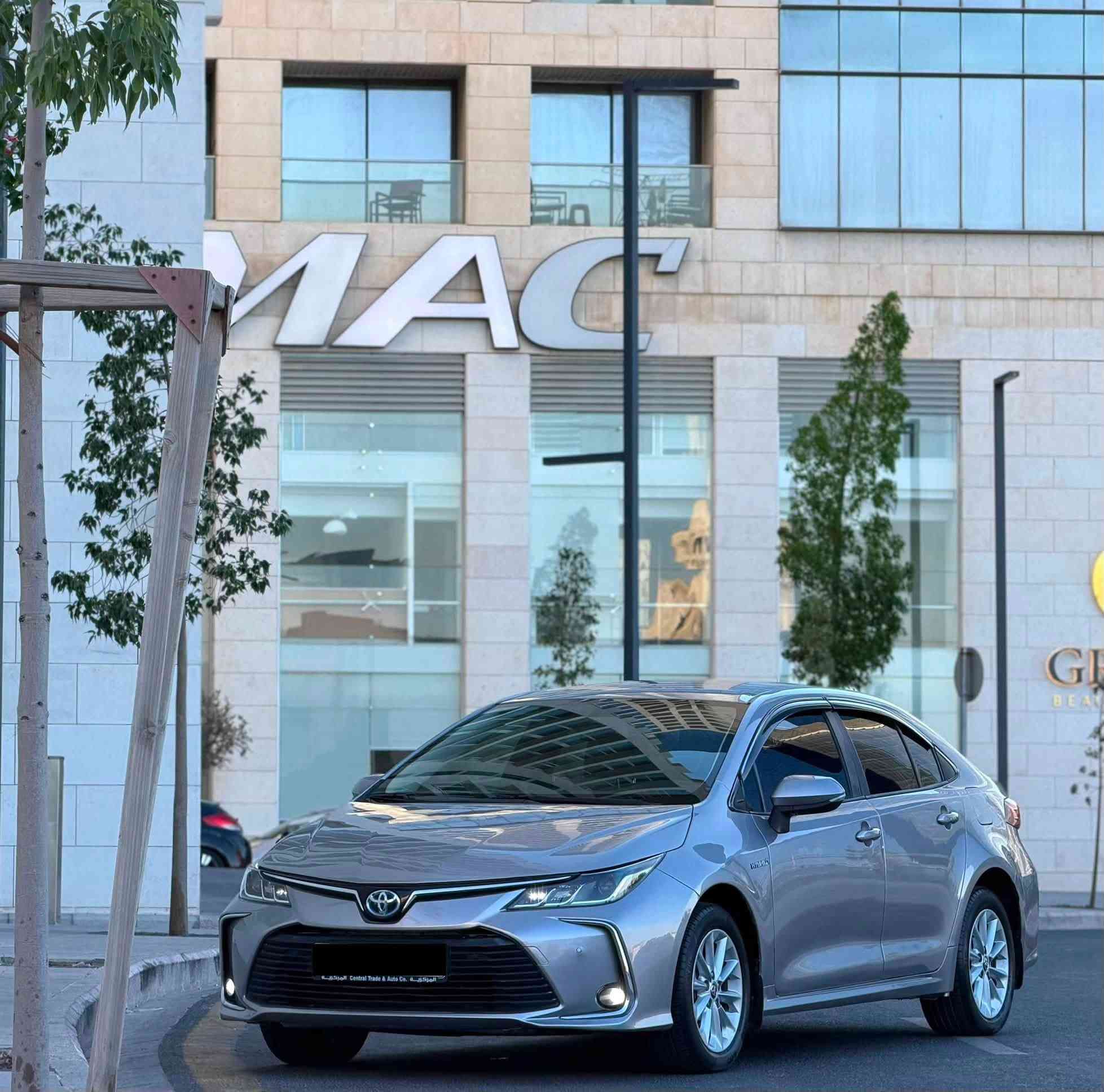 السعر 15.200د
تويوتا كورولا 2021 لون فيراني مميزه فحص كامل كرت ابيض ( مرفق )
محرك 1800cc قوي واقتصادي جدا 
نظام الهايبرد والبطارية والقير والماتور  وايرباج (فحص كامل ‎%‎100)
السياره لم تعمل تطبيقات ولا سياحي نهائيًا 
كارسير 5 نجوم ولا يوجد مشكله نهائي 
لون فيراني مميزه جدا وغرفه لون سكني مميزه
وارد المركزية وصيانتها في الشركه مالك واحد
ماشيه 64 الف كيلو
اضافات……….
غرفه قماش لون مميزه جدا نضيف جدا بحالة الشركه 
مسجل اصليه مع بلوتوث تلفون مع نظام صوتي مميز
اضويه زنون مع كشافات اماميه
حساسات انفاق ومطريه
مكيف حامي وبارد شغال ‎%‎100
ثلاث انظمه قياده سبورت وايكو ونورمان 
اضافات عديده لم تذكر……….
جنط اصلي مع كوشوك ممتازه  
ترخيص وتامين وسنه كامله 
دهان مع غرفه و كوشوك وكاله.
السياره بحالة الشركه ولا تحتاج اي نوع من صيانه دوريه شركه. 
رقم 0795886067


**إذا كنت صاحب هذا الإعلان وتريد حذفه لأي سبب، رجاءا أرسل رسالة إلى الدعم الفني**