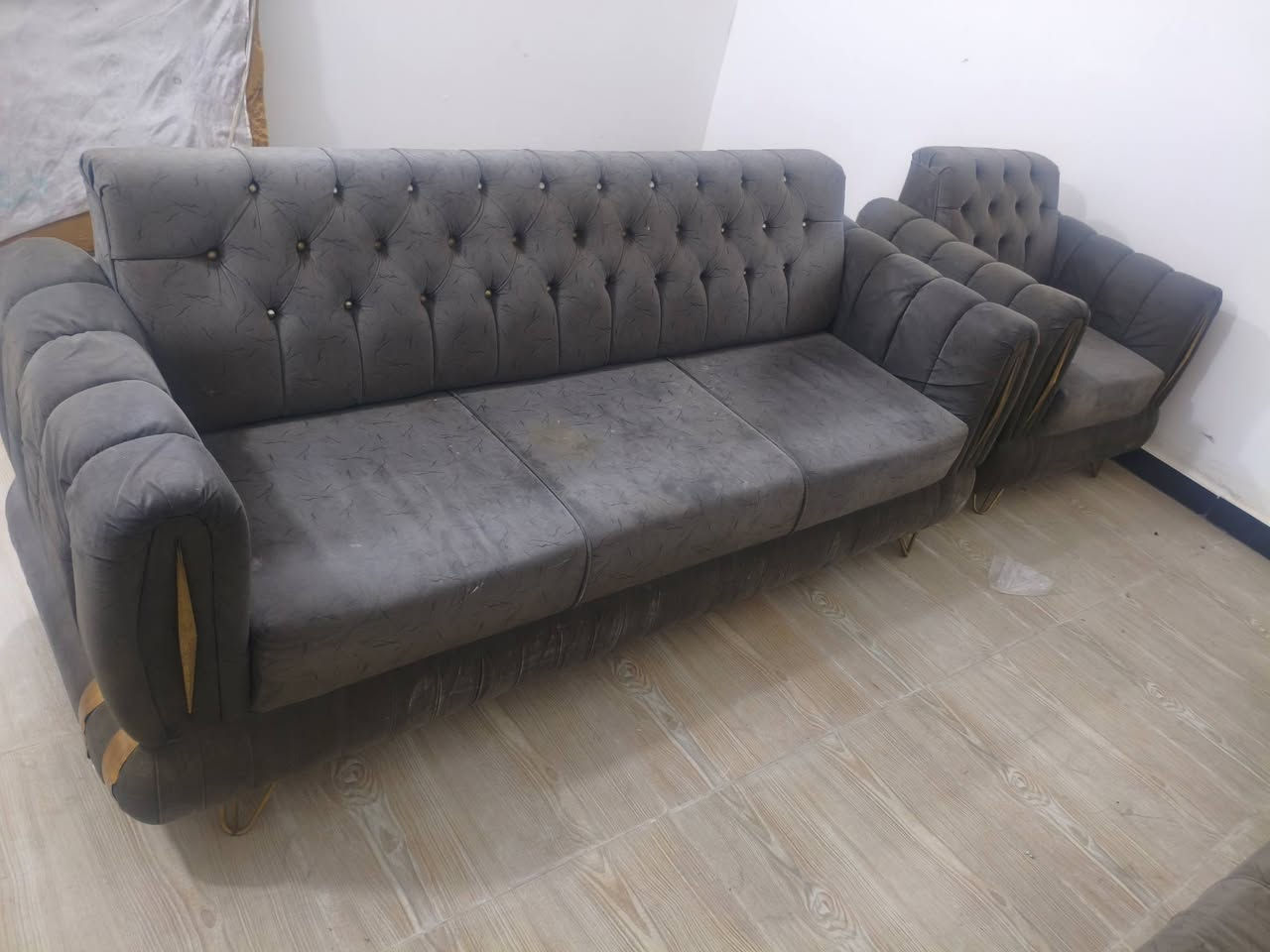 سلام عليكم لبيع تخم 8 مقاعد مستعمل شغل درجه اوله خشب شغل ثكيل كلش تفاصل مسوي 
بوفيه دزاين مصري شغل ثكيل 
مكان بغداد حي الاعلام 
***********
