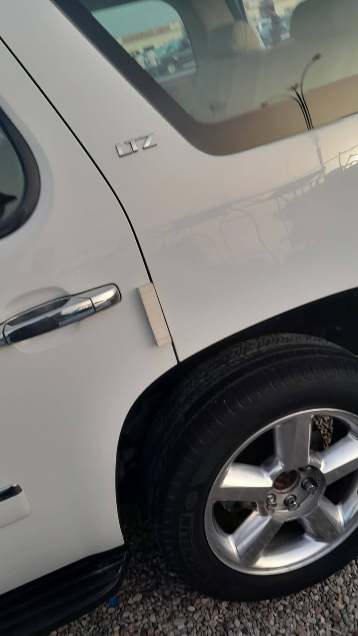 سلام عليكم 
تاهو للبيع 
Ltz
موديل 2013
كفاله عامه 
من كلشي
سعر ب 3دفاتر و10 
سياره نضيفه بمعنا كلمه 
سياره باسمي تحويل ثاني يوم
مكانه البصره
شراي فقط يتصل 
***********
