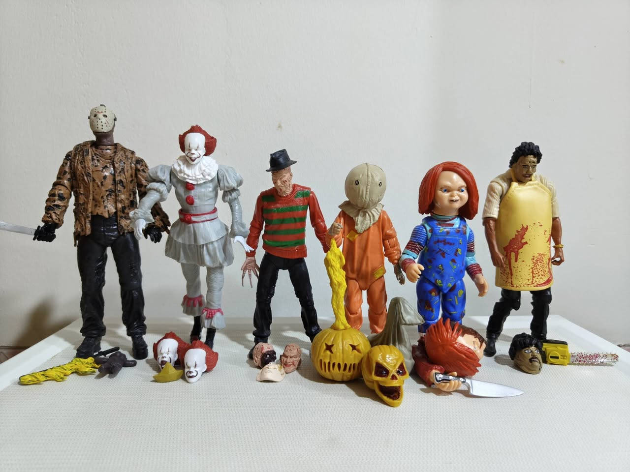 متوفر سيت الرعب 6قطع البيع قطع او سيت كامل
السعر مناسب 🔥 يوجد توصيل لجميع المحافظات 🚚📦✅ الحجز على الخاص ☎️✅


**إذا كنت صاحب هذا الإعلان وتريد حذفه لأي سبب، رجاءا أرسل رسالة إلى الدعم الفني**