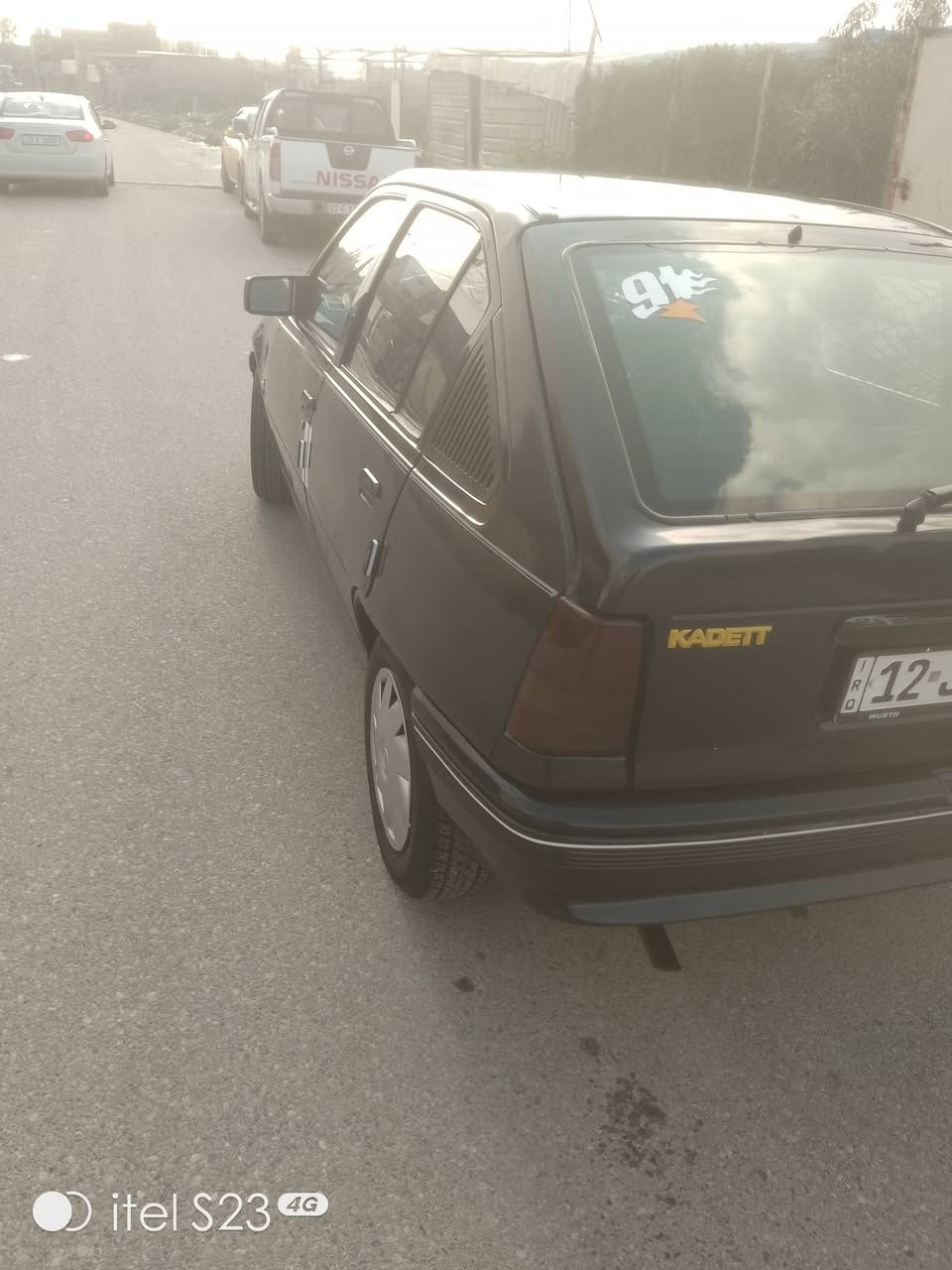 السلام عليكم كاديت للبيع موديل 1991سنويا تسقط ب2030 هزه جديده السياره مصبوغا فقط حزام جماليا ومصلح بيها دوأر ودوسات فقط محرك 16 مال كصا جديد طخم نضيف طخم تايات جدد كهربأيات فول شغاله و كاربون ورقي......... 
(السعر 28 ورقا)  و بيها مجال شي قليل 
الاتصال علا الهاتف فقط لا يوجد فيه واتساب 
***********
