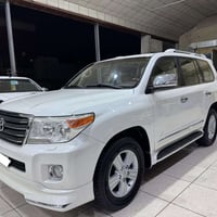 لاندكروزر • ٢٠١٣ • فول مواصفات ٨ سلندر