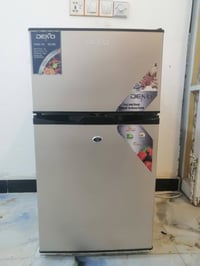 ثلاجة صغيرة • الناصريه • قابل تفاوض