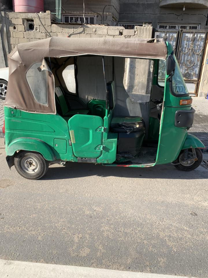 تكتك باجاج رقم وسنويه مديل 22 تحويل مباشر بدي بي طخات محرك مفتوح تكتك حلوه مال شغل مكاني حي الحسين شارع ستين 5،700 بيه مجال قليل مستعجل عل بيع مو شراي لا تعبني 
***********
