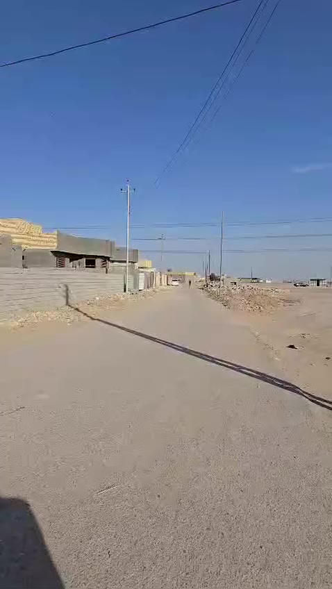 شمنتظر بعد
الله وكيلك حي يخبل اخذلك قطعة و ضم فليساتك بيها و باجر عكبه يصعدن وانت الربحان المساحه 200 أو 300 او 400 أو 600 أو دونم بأسعار مناسبة وبالنسبة للخدمات خير من الله ماء وكهرباء وشوارع سبيس ومدرسه حديثه الموقع الناصريه منطقه الخميسات قرب شركه نفط ذي قار طريق ناصريه سيد دخيل 
اتصل وبيك خير وتدلل ‏***********
‏‪0770 915 1627‬‏
