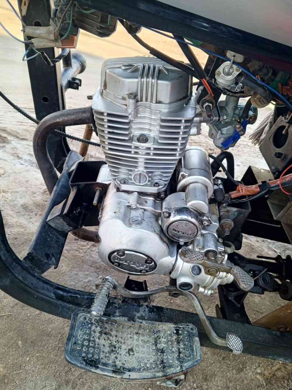 سلام عليكم محرك للبيع 23مبدل فقط بوشه سعره 110بي مجال شرط لفحص ***********
