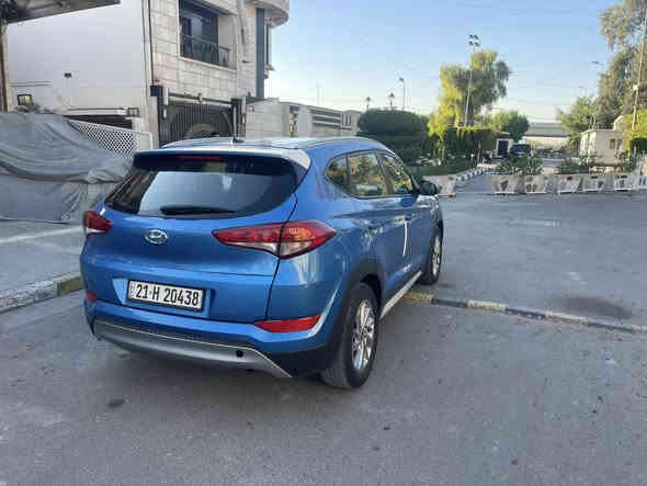 سلام عليكم للبيع توسان 2017 وارد أمريكي بيه صبغ بنيد باب خلفي بدون دواخل سياره جاهزه بدون اي نقص سياره بغداد سعر 139 رقمي ***********
