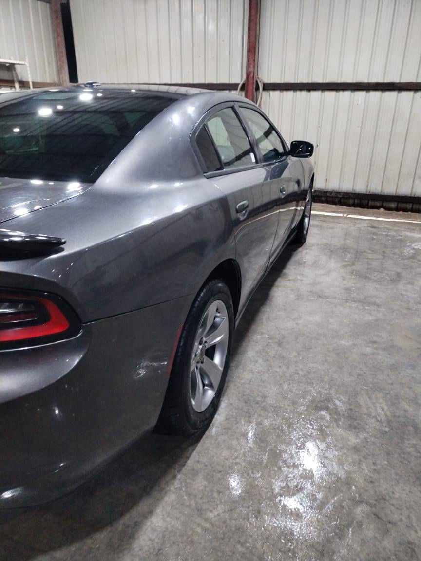 شارجر موديل 19 sxt اصل اكرر اصل مو معلاية
فول تحكمات فتحه وبصمه 
لونها نفطي 
حدادية كارتون الضرر موضح بلنشر 
وارد امريكي 
رقمها اربيل شمالية 
راعيها موجود 
تدفئه وتبريد 
كشنات كهربائيه 
شاشة 
كاميرا 
تبريد قطعتين 
محرك 3.6 تلاثة وستمية 
مكانها الناصرية 
سعرها 195 وبيها مجال 
تجي تشوف بعينك ولشراي يدلل بيها مجال 
للتواصل *********** حادثها موجود بصور 
وبلعراق بيها تلث قطع رش اثر رصعات
