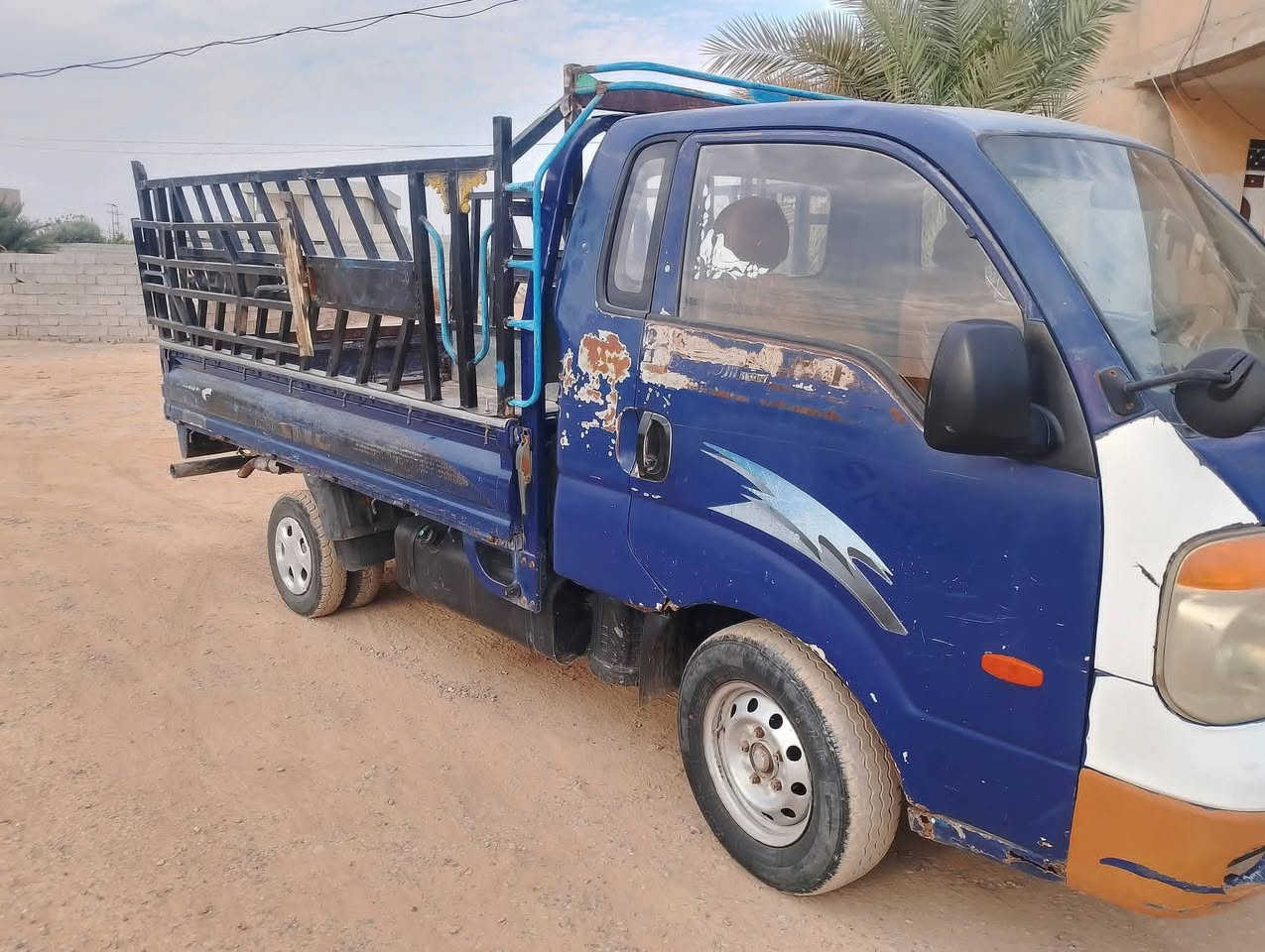 كيا موديل 2005 محرك 2700
كهربائيات شاصي شرط وكير ومحرك شرط الباقي شوف العين بيها خياسات بالدوسات 

السعر 50مجال قليل 

رقم صدامي
الاتصال ***********
