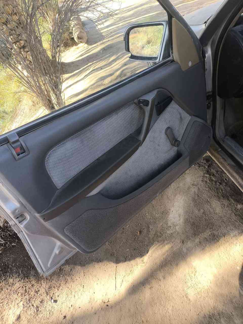 سلام عليكم سيارة اوبل اوميكا موديل 91 مكينه وكير شرط سيارة بسمي ثاني يوم اداورلك شواصي مكفولات سيارة بس بريك وحداديه تعبانه عنواني دوانيه قضاء الشاميه سعر 23وبيها مجال للشراي *********** ***********
