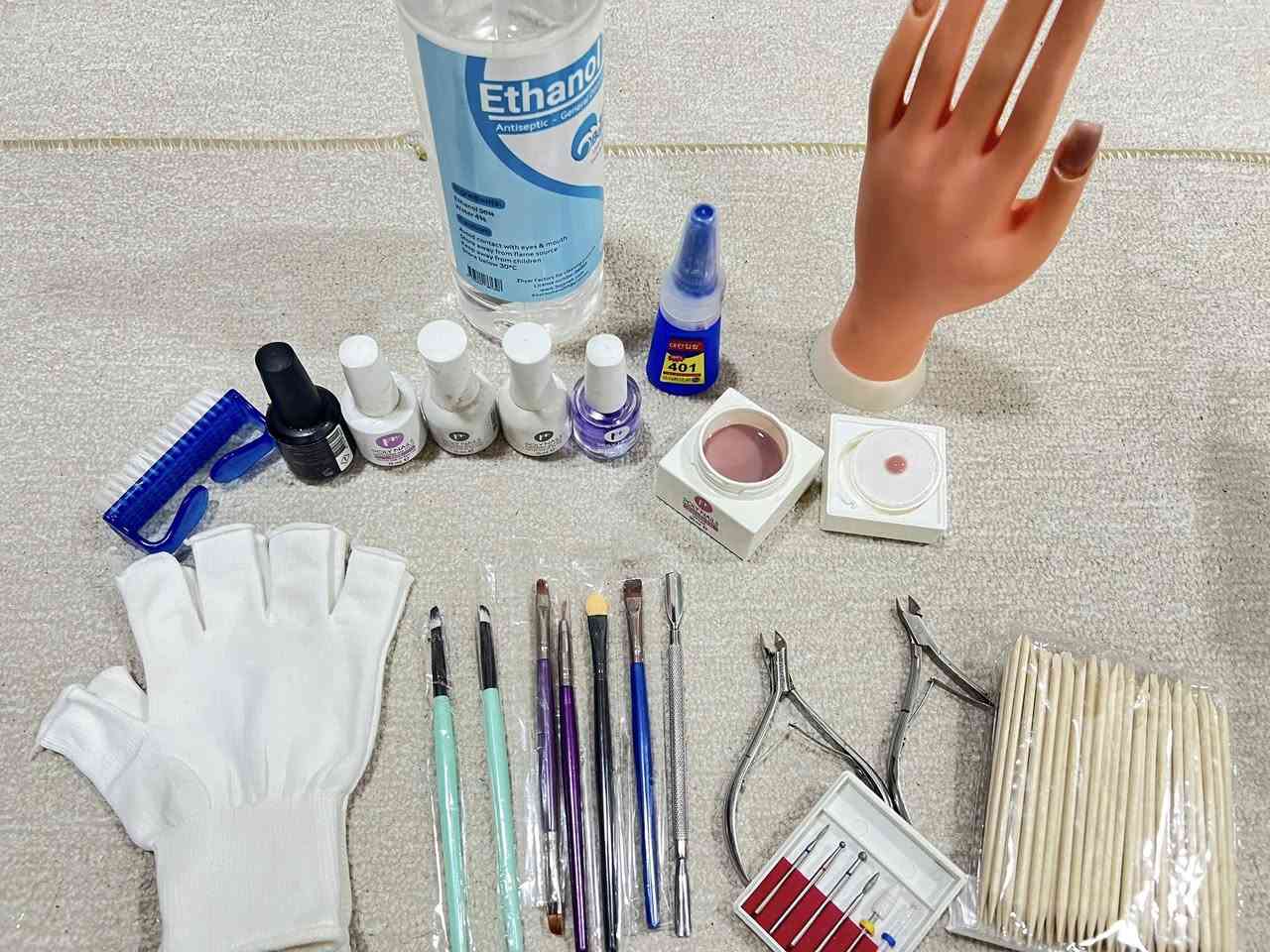 ‎ ئاشیای کاملی نینۆک هەمو وی مارکەلەگەڵ ٢٣ ڕەنگ و تۆنی جیاوازی جێڵ پۆڵیش
‎پڕایمەر بەیس تۆپکۆت  
‎بڕبەنی کارەبای لید کحول پاد 
‎هەمو جۆراکانی فڵچەی تایبەت بە کارەکە 
‎دەمە جیاوازەکانی بڕبەنی کارەبای مارکەی strong

‎نرخی گشتی 250,000 
‎شوێن : سلێمانی
0770 138 12 58
