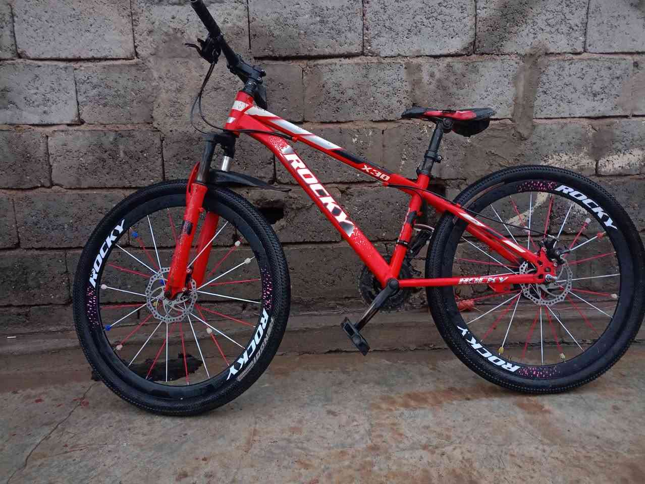 السلام عليكم
<للبيع بايسكل ROCKY(x30)
<بايسكل نضيف 
<السعر 90 الف 
<مكان كركوك 
<الرقم ***********
