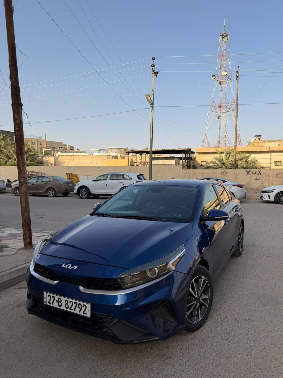 السلام عليكم فورتي 2023 معوقين ذي قار 
ضررها بلمنشور وبيها بابين 
ماشيه 17mi نص فول السياره 

مكاني ناصريه ***********
