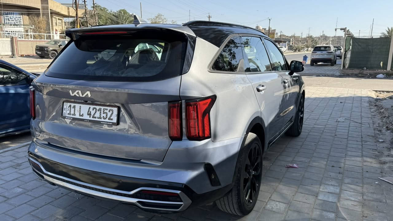 كيا سورنتو 2023
وارد امريكي

بدون صبغ فقط بارد شوية  بلباب الجنطة

فول مواصفات vid

رقم بغداد باسمي 

 مواصفاتهة

بانراما

ماشيةً 32 mi

لون اسمووك المميز

مكينة 2500 تيربو ✈️ طيارة ارضية

نضام فتح لمري وترحيب عند لاقتراب

شاشة دجيتال 

جطنة كهرباء

ويل حجم 20 بلاك

7  اركاب vid سياحي كشنات منفصل

كشنات جلد.  تدفئة شاحن 

سايد بريك بصمة

رادار امامي خلفي جانبي نقاط عمياء

قيادة ذاتية

تشغيل عن بعد بصمة + بصمة ابواب

شاحن واير ليس

حساس زدحام 

مري شفط

سعر 260 

مكاني بغداد البلديات

***********
