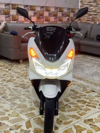 وكاله وكاله ماشيه 11 الف  للبيع دراجه pcxجيل الثاني اصلي دراجة مال رمب...