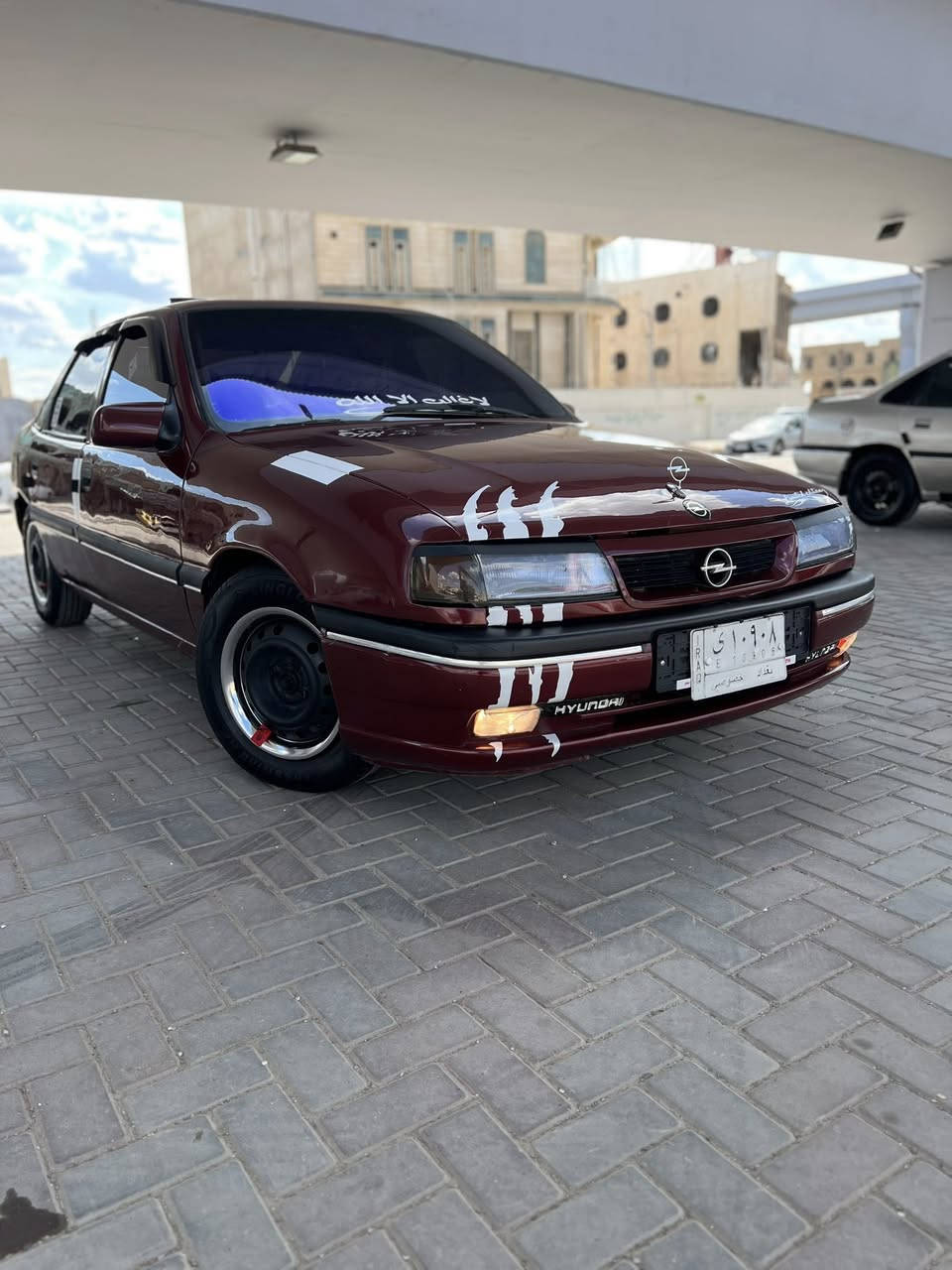 للبيع
اوبل فكترا 
حجم 20
موديل 90محدثه كله 95 
دشبول جديد مال 95
بطاين بوب جدد 
جوم كهربايات 
كير محرك شرط 
صدر امامي خلفي جدد 
كهربايات كلها شغاله 
لا طخه ولا معجون صبغ جمالي 
سياره احلا من الصور 
رقم بغداد مشروع وطني 
شرط التحويل 
السعر 45وبيها مجال 
مكان السياره تكريت البوعجيل 
الاستفسار رقمي 
***********
