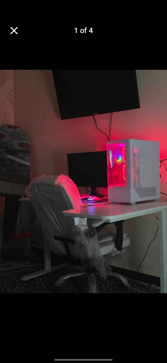 CPU: Ryzen 5 7500F
GPU: RTX 5060 8GB – Dual Fan
Motherboard: MSI B650M – DDR5
RAM: 16GB DDR5 5600MHz (8×2)
Storage: M.2 NVMe Samsung 512GB – 5000Hz
CPU Cooler: RUIX A600 RGB
Case: GX-P21 – 3× ARGB Fans
Power Supply: RUIX 650W 80+ Bronze
Monitor: AOC 24" FHD – 240Hz – 0.3ms – IPS
OS: Windows 11 Pro
ميز كيمنك زاوية حرف L زاوية يمين
كرسي مساج مريح
ماوس لوجتك كيمنك
كيبورد بلودي اخر موديل 
سماعات هايبر اكس ٣ كيمنك امريكي
الحاسبة صارلي شهر مشتريها مستخدمها يمكن ١٠ مرات 
سبب البيع عندي عمل ودراسة ما متفرغلها
سعرها خاص  تباع مع كل المذكور اعلاه ما تباع قطع منفردة او اذا تريد بدون ميز وكرسي فقط شاشة وكيس وماوس وكيبورد وسماعات وشكرا لكم الهاتف *********** الرمادي, الأنبار
