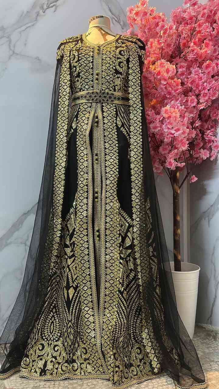 ٤٠/٤٢ ملبوس مرة وحدة
ماخذتة ب١٥٠ 
اريدة ب٥٠


**إذا كنت صاحب هذا الإعلان وتريد حذفه لأي سبب، رجاءا أرسل رسالة إلى الدعم الفني**