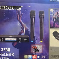 مايك من ماركة شور الكوبي نقاوة صوت كلش حلوة المايك باتريات مو شحن بـ ٥...